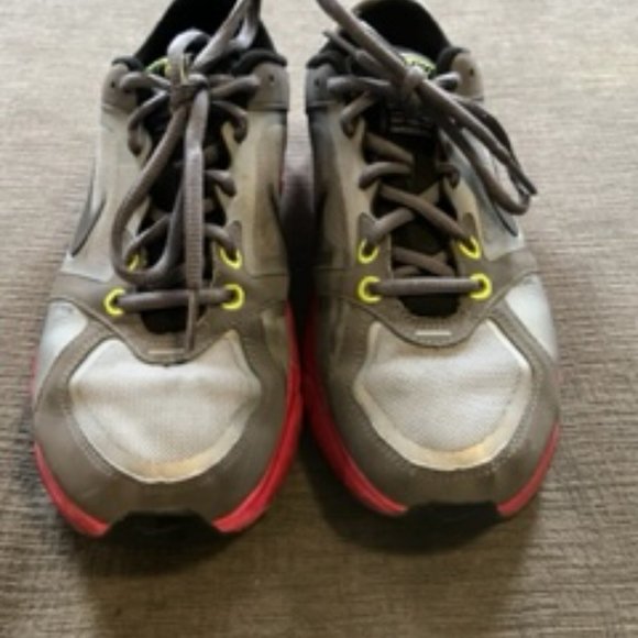 Nike sneakers pink and grey size 7.5 - Picture 2 of 6